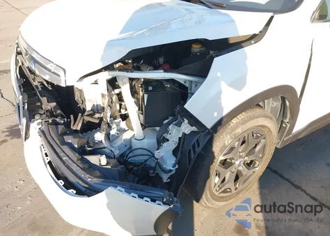 2021 Subaru Forester Premium z USA, uszkodzony, nr VIN JF2SKAJC6MH519614